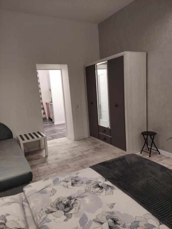 Apartamento Однокомнатная Форум-Центр Leópolis Exterior foto