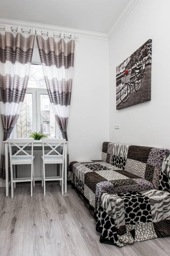Apartamento Однокомнатная Форум-Центр Leópolis Exterior foto